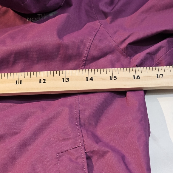 The North Face Purple Girls Jacket Medium 10-12 Dryvent Rain Coat Full Zip Hood - Picture 14 of 14